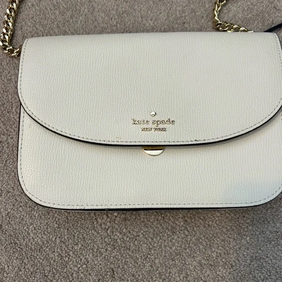 Kate Spade Ivory Crossbody Bag with Gold Chain - Picture 1 of 5